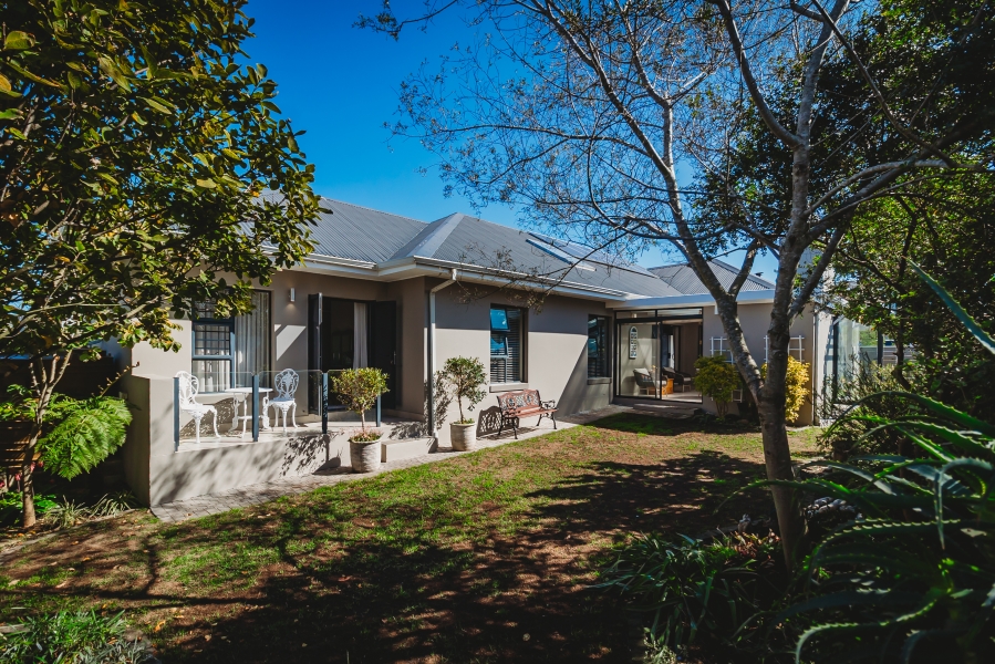 3 Bedroom Property for Sale in Kraaibosch Country Estate Western Cape
